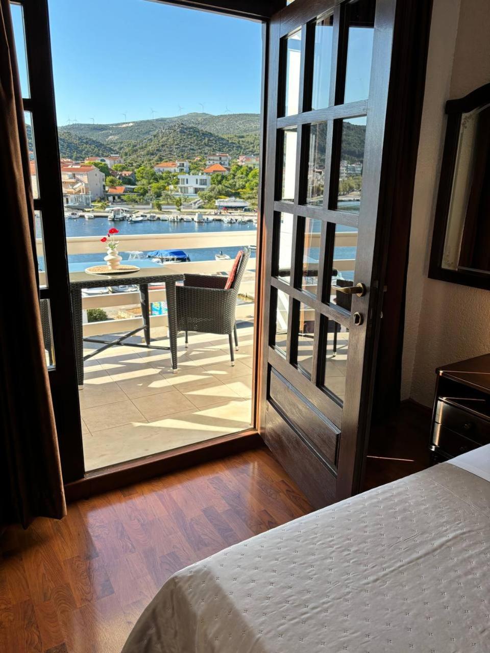 Villa Samac Seget Vranjica Buitenkant foto